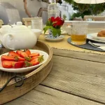 Dimora Ferralasco بيت ضيافة 4*