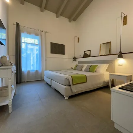 Maison d'hôtes Dimora Ferralasco 4*